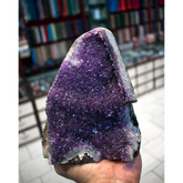 Uruguay Amethyst Standing geode 1207 Grams